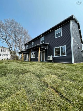 Photo 3: 358 Highway 2 in Enfield: 105-East Hants/Colchester West Residential for sale (Halifax-Dartmouth)  : MLS®# 202309810