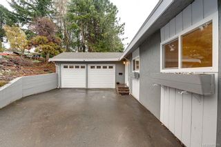 Photo 4: 2429 Barbara Pl in Central Saanich: CS Tanner House for sale : MLS®# 901313