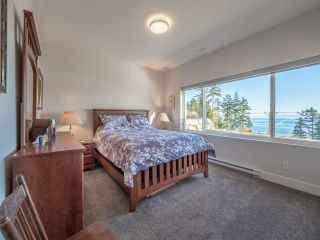 Photo 19: 5991 BARNACLE Street in Sechelt: Sechelt District House for sale in "TRAIL BAY ESTATES" (Sunshine Coast)  : MLS®# R2353972
