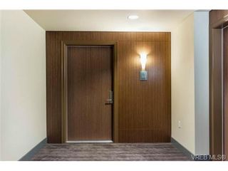 Photo 3: 301 3234 Holgate Lane in VICTORIA: Co Lagoon Condo for sale (Colwood)  : MLS®# 701658