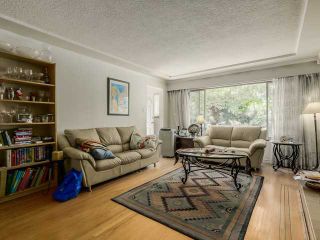 Photo 4: 2298 E 27TH Avenue in Vancouver: Victoria VE House for sale (Vancouver East)  : MLS®# V1127725