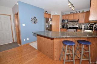 Photo 7: 3 Tyler Bay: Oakbank Residential for sale (R04)  : MLS®# 1808089