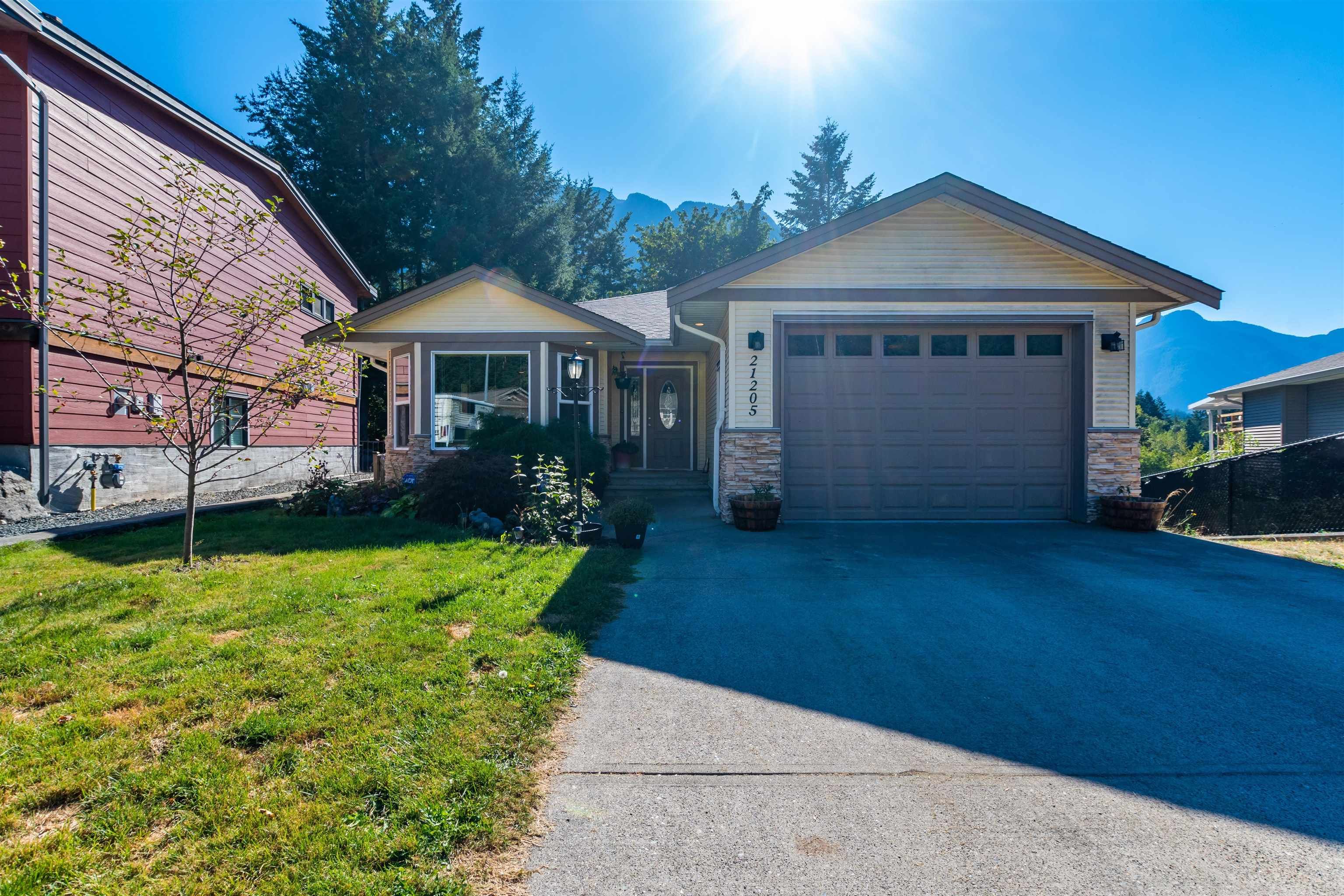 Main Photo: 21205 KETTLE VALLEY Place: House for sale in Hope: MLS®# R2725862
