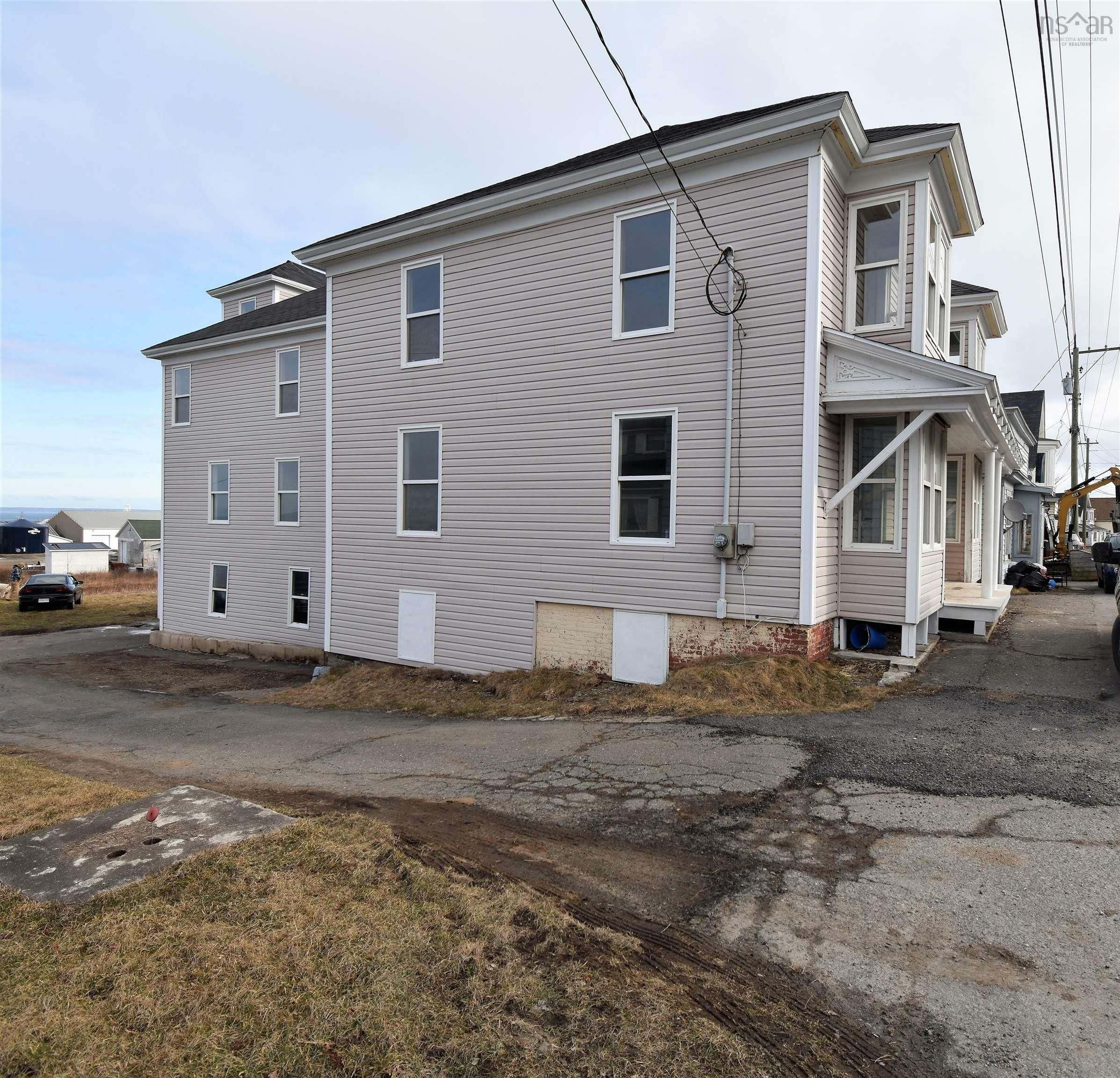 Main Photo: 8187 Highway 1 in Meteghan: Digby County Residential for sale (Annapolis Valley)  : MLS®# 202304906