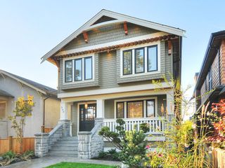 Main Photo: 860 E 27TH Avenue in Vancouver: Fraser VE House for sale (Vancouver East)  : MLS®# V971829