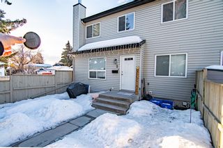 Photo 3: 2 20 Alford Avenue: Red Deer Row/Townhouse for sale : MLS®# A2021711