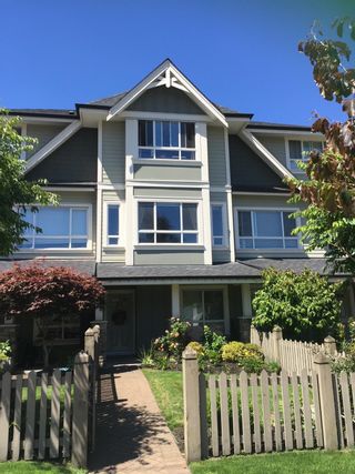 Photo 1: 2 2955 156 Street in Surrey: Grandview Surrey Townhouse for sale in "ARISTA" (South Surrey White Rock)  : MLS®# R2721600