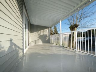 Photo 5: 109 3665 244 Street in Langley: Otter District Manufactured Home for sale : MLS®# R2697732