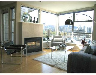 Photo 2: 324 638 W 7TH Avenue in Vancouver: Fairview VW Condo for sale in "OMEGA" (Vancouver West)  : MLS®# V708092