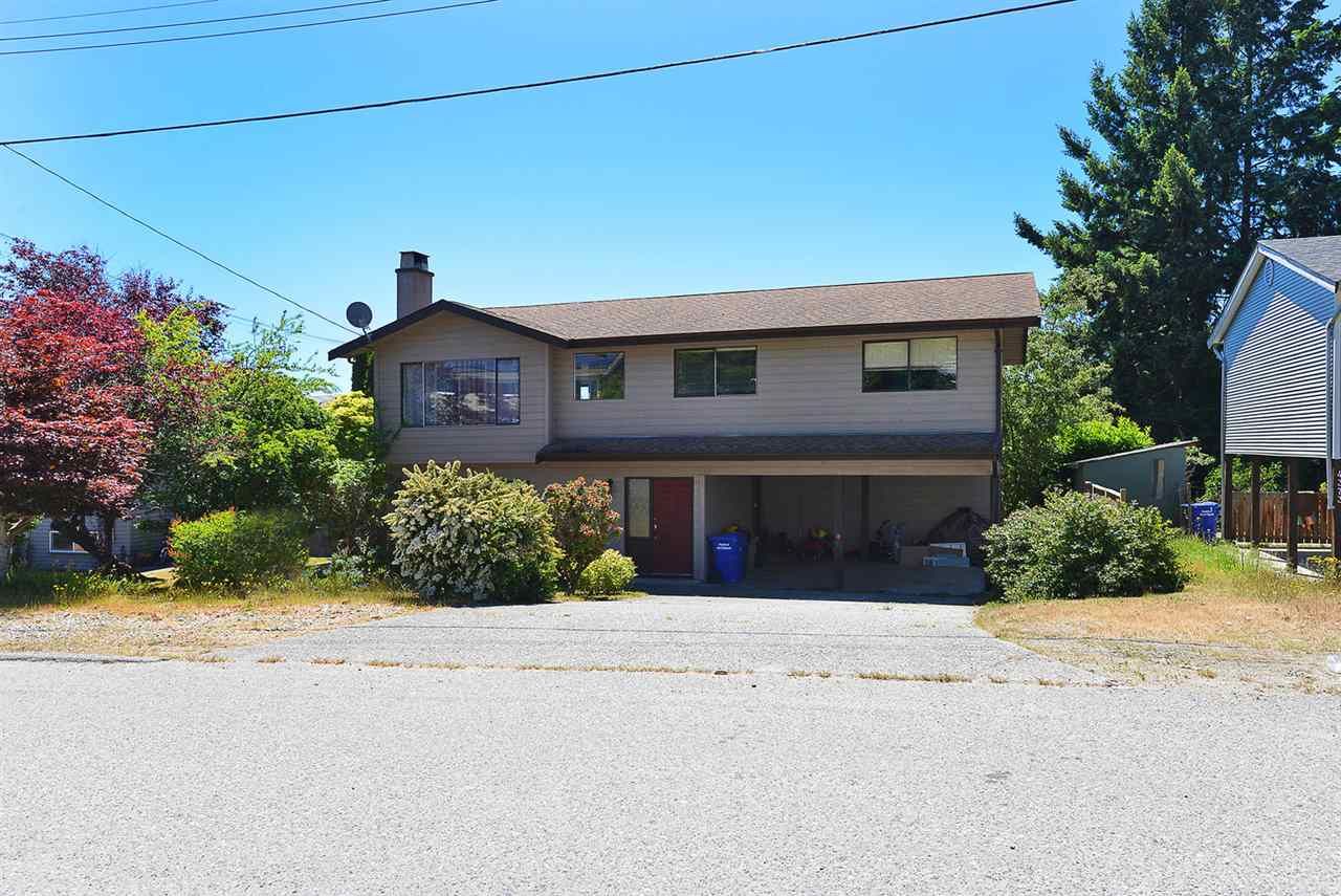 Main Photo: 4367 CAMEO Road in Sechelt: Sechelt District House for sale in "WILSON CREEK" (Sunshine Coast)  : MLS®# R2417253