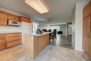 Photo 6: 855 Hollydell Road, in Kelowna: House for sale : MLS®# 10275390