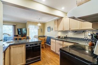 Photo 12: 8802 LARKFIELD Drive in Burnaby: Forest Hills BN Townhouse for sale in "PRIMROSE HILL" (Burnaby North)  : MLS®# R2842182