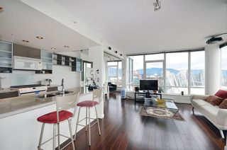 Photo 8: 3503 928 Beatty Street in Vancouver: Yaletown Condo for sale (Vancouver West)  : MLS®# R2212258