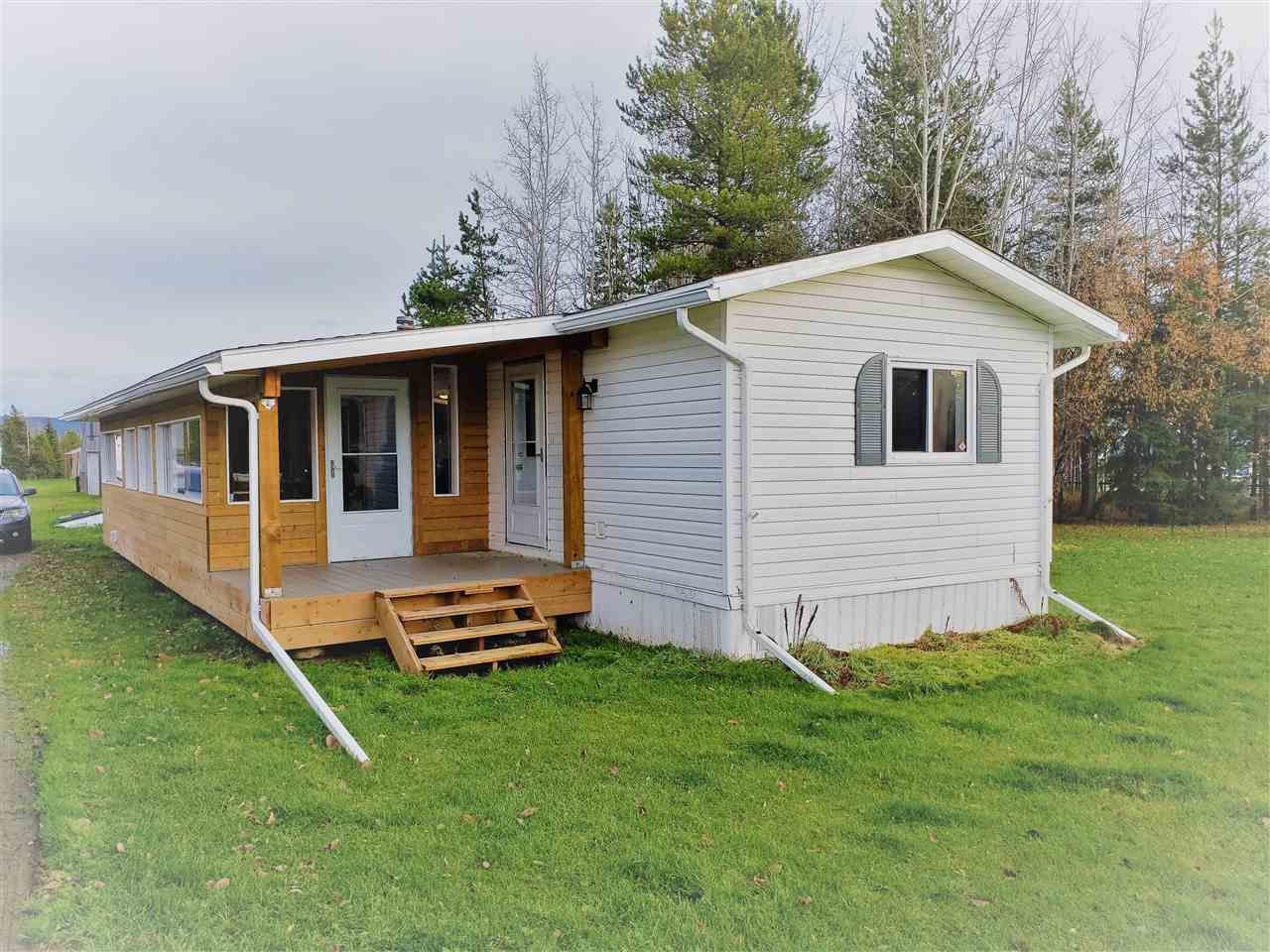 Main Photo: 8950 COLUMBIA Road in Prince George: Pineview Manufactured Home for sale (PG Rural South (Zone 78))  : MLS®# R2516403