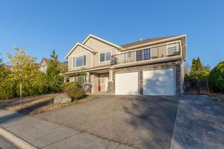 Photo 2: 3768 LETHBRIDGE Drive in Abbotsford: Abbotsford East House for sale : MLS®# R2736729