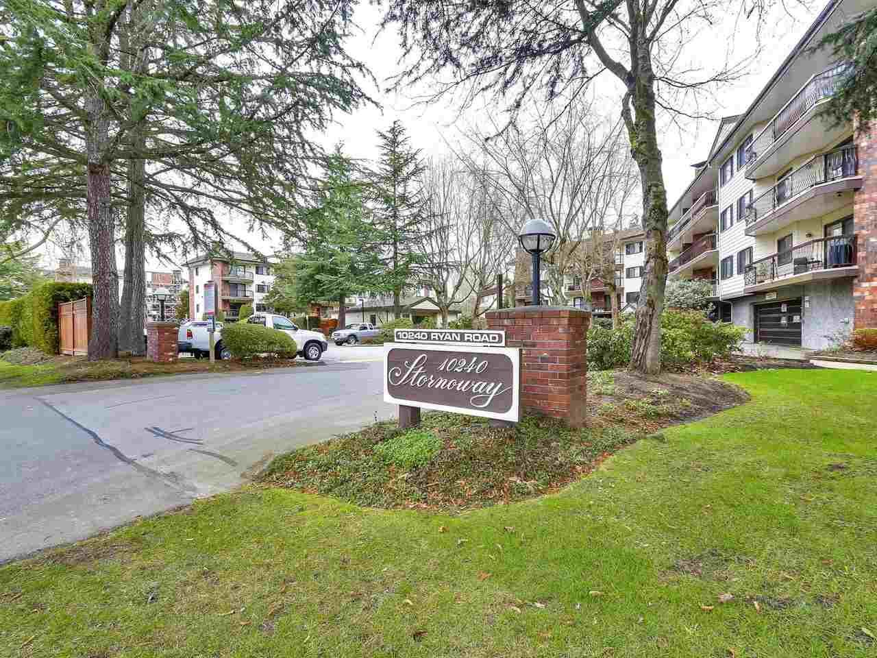 Main Photo: 302 10220 RYAN ROAD in : South Arm Condo for sale : MLS®# R2239261