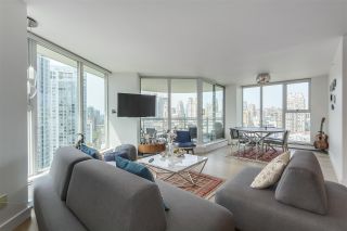 Photo 5: 2103 1009 EXPO Boulevard in Vancouver: Yaletown Condo for sale in "LANDMARK 33" (Vancouver West)  : MLS®# R2877291