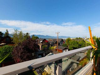 Photo 3: 3241 W 2ND Avenue in Vancouver: Kitsilano 1/2 Duplex for sale (Vancouver West)  : MLS®# R2424445