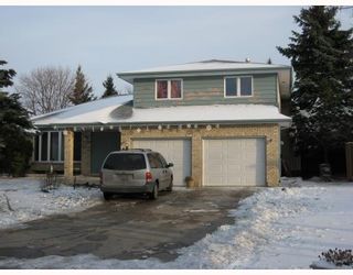 Photo 1: 15 ENVOY Crescent in WINNIPEG: West Kildonan / Garden City Single Family Detached for sale (North West Winnipeg)  : MLS®# 2902158