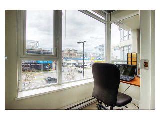 Photo 5: 210 2055 YUKON Street in Vancouver: False Creek Condo for sale in "MONTREUX" (Vancouver West)  : MLS®# V937157