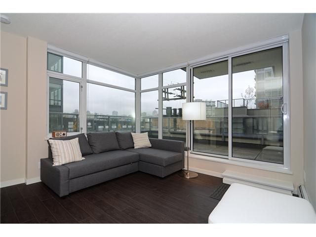FEATURED LISTING: 304 - 138 1ST Avenue West Vancouver