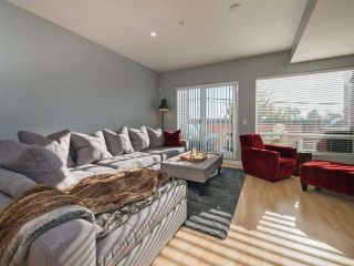 Photo 2: 203 2655 MARY HILL Road in Port Coquitlam: Central Pt Coquitlam Condo for sale : MLS®# R2313705