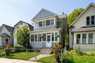 Photo 1: 600 Lipton Street in Winnipeg: West End House for sale (5C)  : MLS®# 202220588