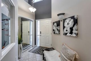 Photo 3: 100 Tuscany Meadows Common NW in Calgary: Tuscany Detached for sale : MLS®# A1186230