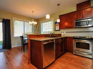 Photo 5: 12 2112 CUMBERLAND ROAD in COURTENAY: CV Courtenay City Row/Townhouse for sale (Comox Valley)  : MLS®# 781680