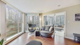 Photo 12: 807 583 BEACH Crescent in Vancouver: Yaletown Condo for sale in "TWO PARKWEST" (Vancouver West)  : MLS®# R2747539