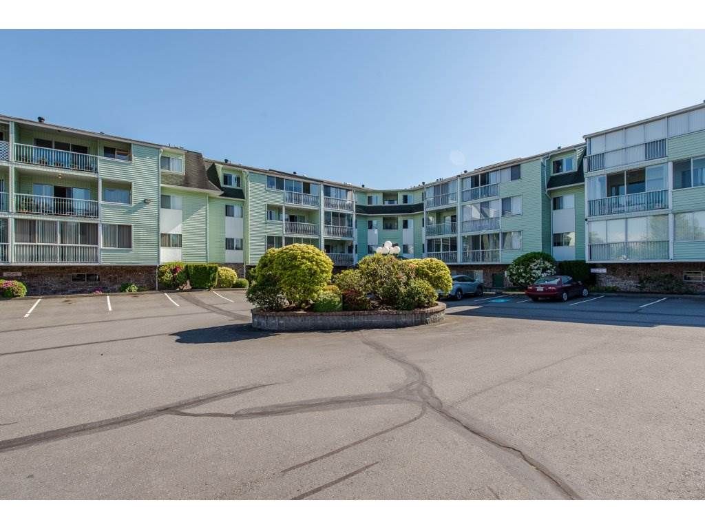 Main Photo: 116 31850 UNION Street in Abbotsford: Abbotsford West Condo for sale in "Fernwood Manor" : MLS®# R2169437