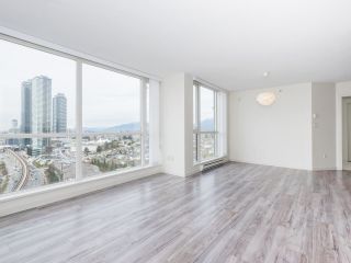 Photo 8: 2302 4888 BRENTWOOD Drive in Burnaby: Brentwood Park Condo for sale (Burnaby North)  : MLS®# R2547400