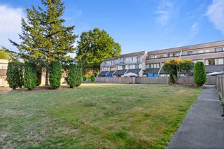 Photo 19: 36 17706 60TH Avenue in Surrey: Cloverdale BC Townhouse for sale in "Cloverdale Park Gardens" (Cloverdale)  : MLS®# R2797918