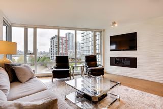 Photo 5: 803 8 SMITHE Mews in Vancouver: Yaletown Condo for sale in "FLAGSHIP" (Vancouver West)  : MLS®# R2824624