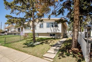 Photo 2: 408 60 Avenue NE in Calgary: Thorncliffe Semi Detached (Half Duplex) for sale : MLS®# A2046104