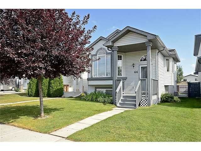 Main Photo: 44 SAN DIEGO Green NE in CALGARY: Monterey Park Residential Detached Single Family for sale (Calgary) 