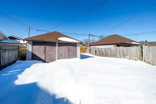 Photo 32: 102 Wilson Road S in Oshawa: Central House (Bungalow) for sale : MLS®# E5954895