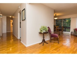 Photo 4: 911 555 W 28TH Street in North Vancouver: Upper Lonsdale Condo for sale in "CEDAR BROOKE VILLAGE" : MLS®# R2027545
