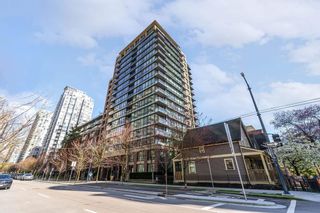 Photo 1: 1090 RICHARDS Street in Vancouver: Yaletown Townhouse for sale in "Richards Living" (Vancouver West)  : MLS®# R2683257