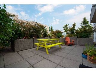 Photo 1: 330 1979 YEW Street in Capers Building: Kitsilano Home for sale ()  : MLS®# V850213