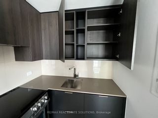 Photo 7: 3110 3900 Confederation Parkway in Mississauga: City Centre Condo for lease : MLS®# W5935868