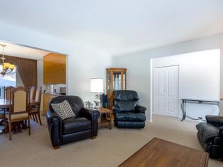 Photo 4: 35 Cuthbert Place NW in Calgary: Collingwood Detached for sale : MLS®# A1186564