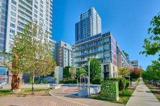 Photo 2: 713 5598 ORMIDALE Street in Vancouver: Collingwood VE Condo for sale (Vancouver East)  : MLS®# R2725032