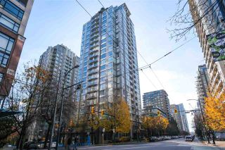 Photo 1: PH2404 1010 RICHARDS Street in Vancouver: Yaletown Condo for sale in "Gallery" (Vancouver West)  : MLS®# R2420892