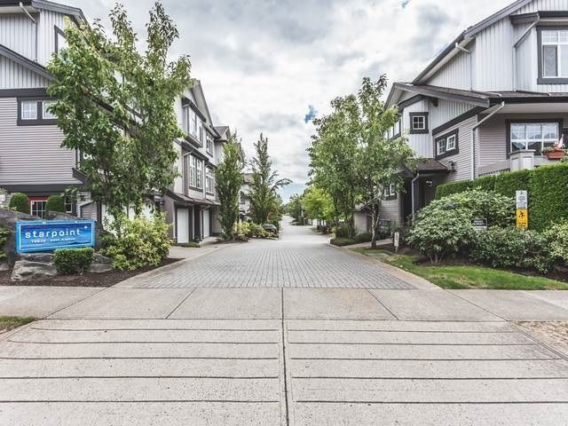 Main Photo: 26 18828 69 Avenue in Surrey: Clayton Townhouse for sale in "STARPOINT" (Cloverdale)  : MLS®# R2117634