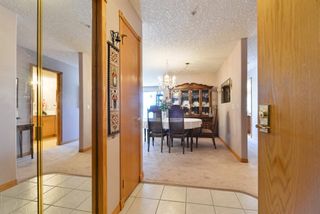 Photo 3: 242 6868 Sierra Morena Boulevard SW in Calgary: Signal Hill Apartment for sale : MLS®# A1246363