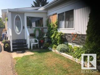 Photo 1: 401 West View Close NW in Edmonton: Zone 59 Mobile for sale : MLS®# E4287386
