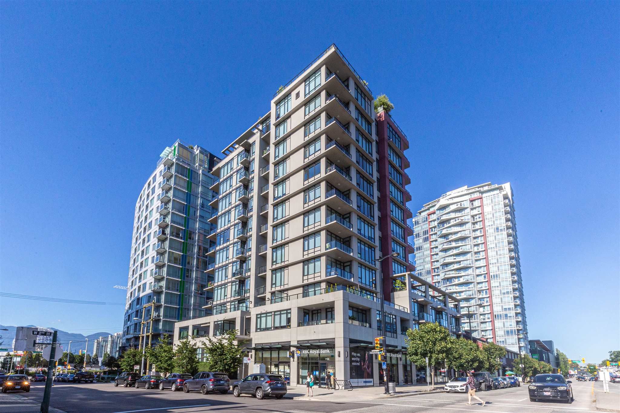 Main Photo: 801 1788 ONTARIO Street in Vancouver: Mount Pleasant VE Condo for sale in "PROXIMITY" (Vancouver East)  : MLS®# R2605195