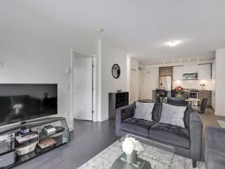 Photo 9: 319 13963 105 Boulevard in Surrey: Whalley Condo for sale in "HQ DWELL" (North Surrey)  : MLS®# R2692792