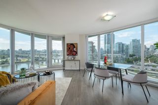 Photo 3: 1506 918 COOPERAGE Way in Vancouver: Yaletown Condo for sale in "Mariner" (Vancouver West)  : MLS®# R2708109
